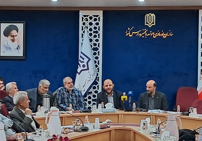 وجود مدرسه و دانشآموز تضمینکننده کیفیت یادگیری نیست