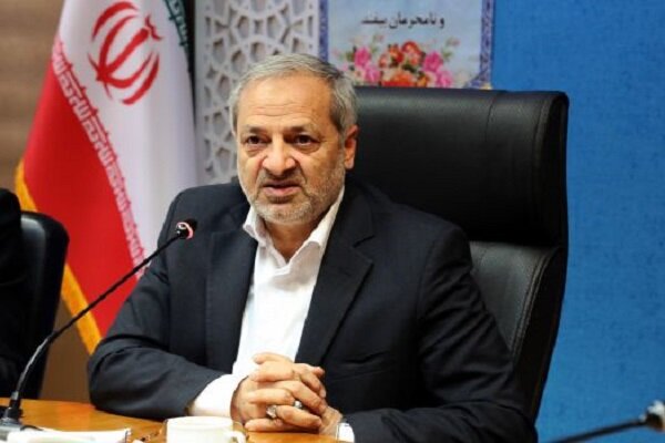 کاظمی: نقطه آغاز تحول در نظام تعلیم و تربیت، برنامه درسی
است