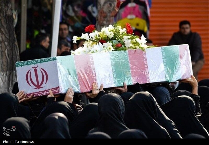 چشم‌انتظاری کودک ۶ ساله برای پدری که دیگر بازنمی‌گردد