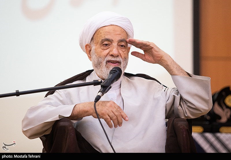 کاهش چشمگیر آسیب‌های اجتماعی در مدارسی که نماز جماعت برگزار می‌شود