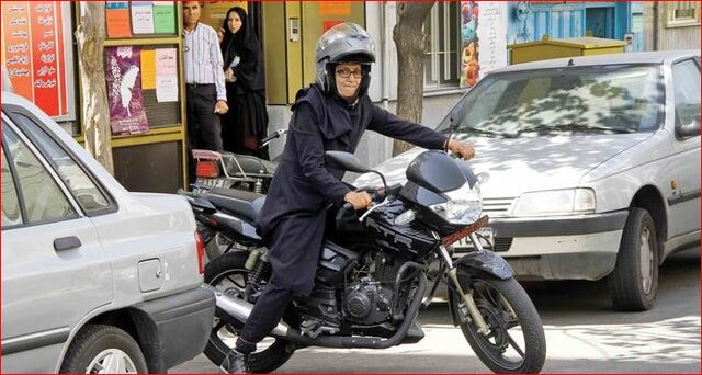 تصویب گواهینامه موتورسیکلت برای زنان