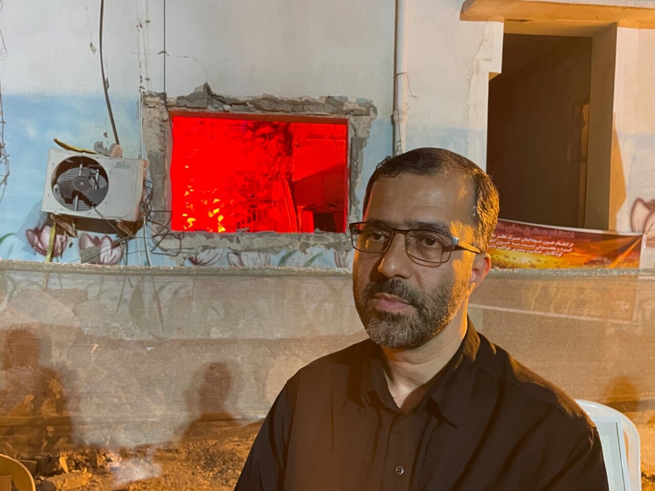 ادای احترام حاجیبابایی و هیات پارلمانی به شهدای دانشآموز میناب/ گودرزی: مدرسه میناب سند رسوایی و دروغگویی آمریکاست