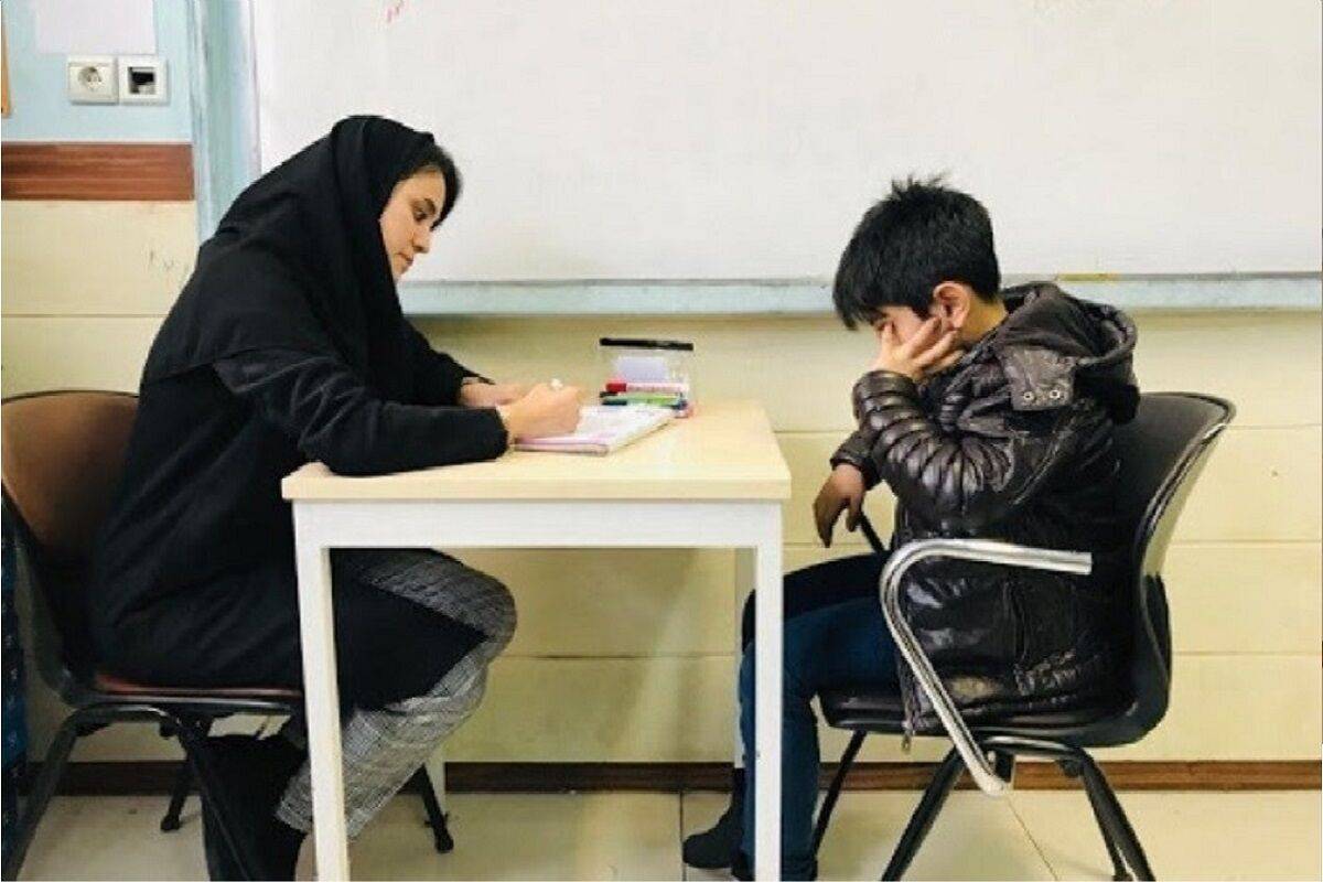 بررسی اثربخشی خدمات مشاوره بر کاهش خودکشی در اولویت پژوهشی بهزیستی